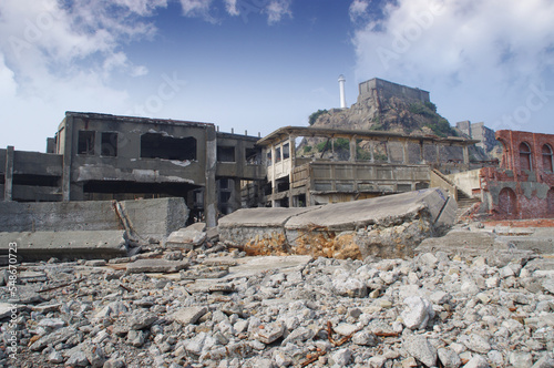 軍艦島または端島(長崎県)	