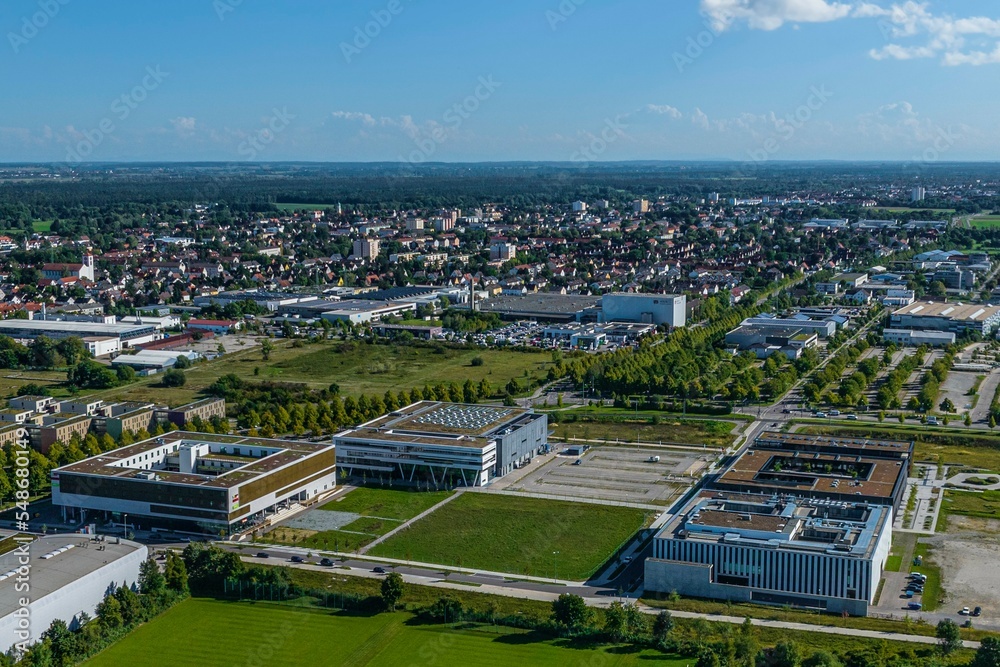 Augsburg - das Univiertel im Luftbild, Ausblick auf Gebäude von Institutionen und Forschungseinrichtungen