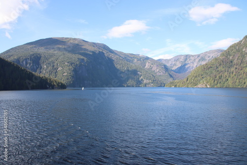 Cruising in Rudyerd Bay (Misty Fjords), Alaska, USA.