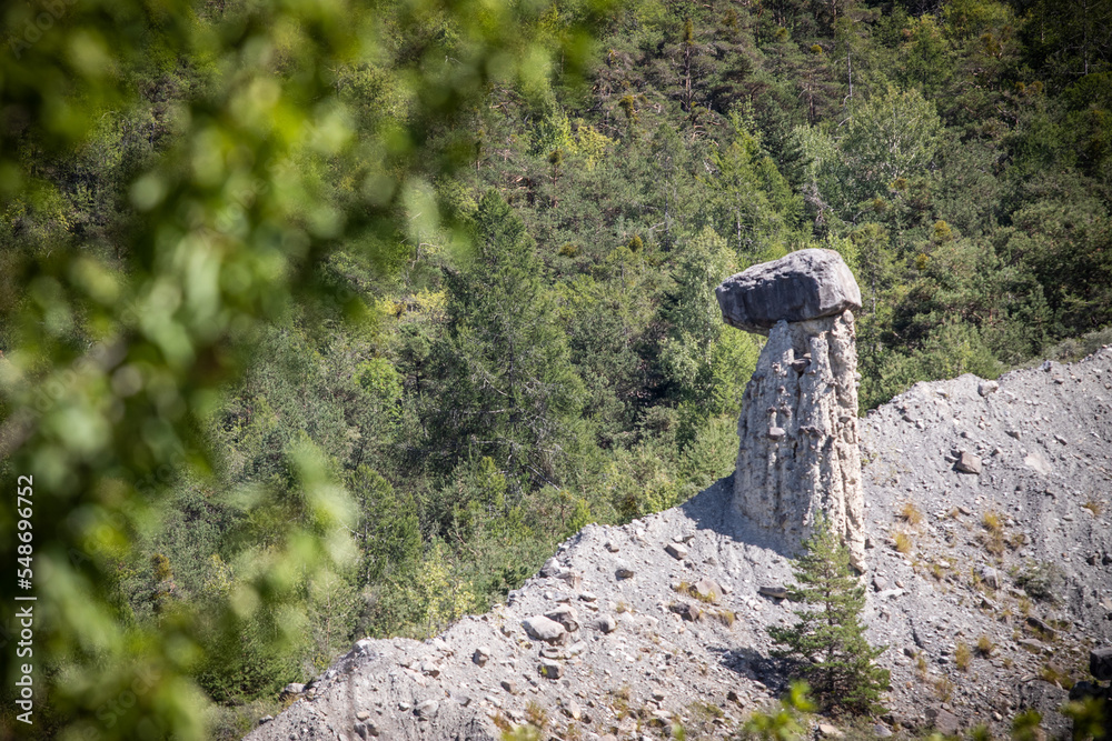Les Demoiselles Coiffées de Pontis lac de SerrePonçon Stock Photo — free download