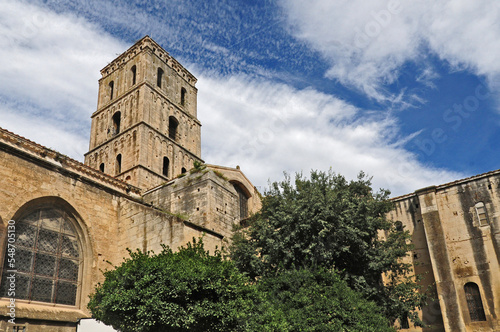 Tela Arles, il campanile della Cattedrale di Saint-Trophime - Provenza