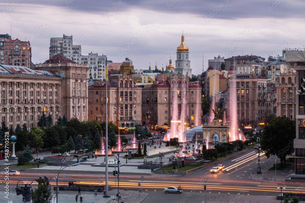Fototapeta premium The European square in Kiev, Ukraine before the War, Majdan Nezalezjnosti