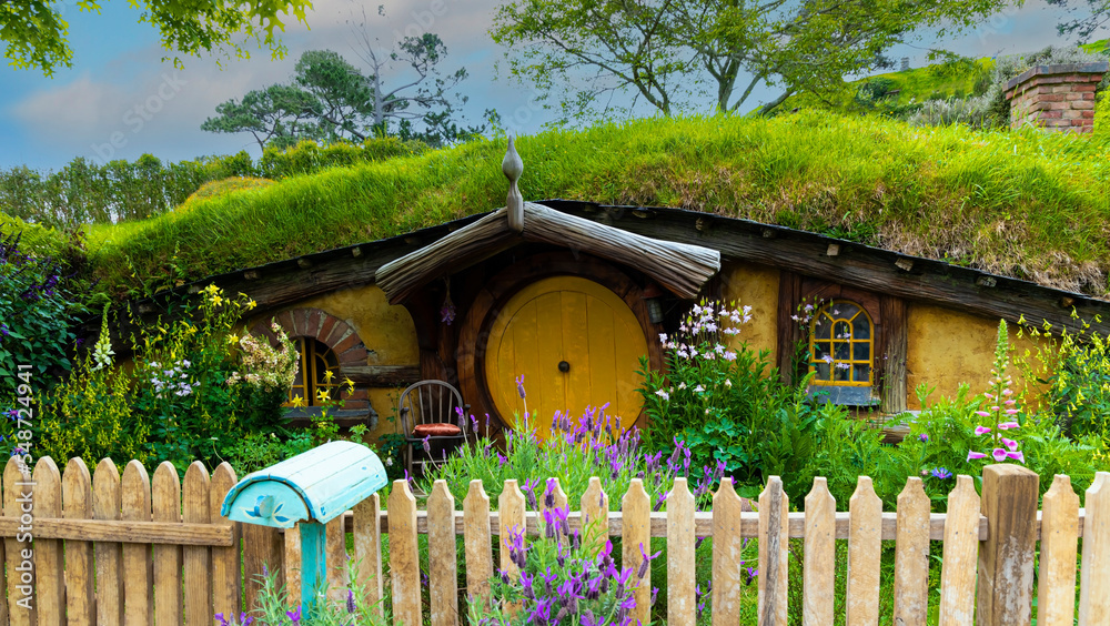 MATAMATA- NEW ZEALAND -NOVEMBER -2- 2022: Hobbiton - movie set created ...