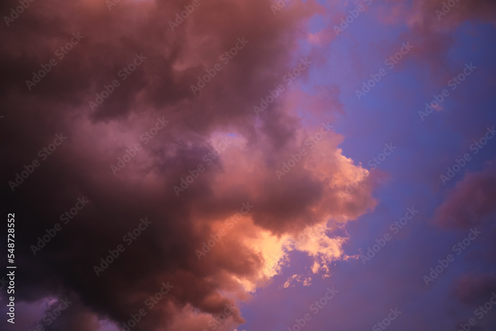 Picturesque view of sky with clouds in evening