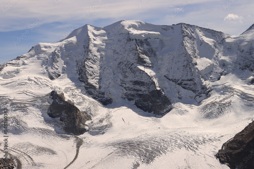 Majestätischer Piz Palü (3900m, Bernina-Alpen) im Spätsommer 2022, Blick vom Munt Pers