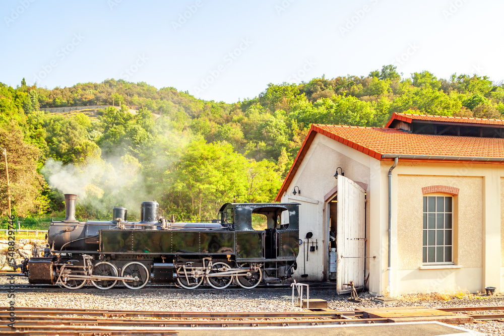 Obraz premium Train de l'Ardèche, Museumsbahn durchs Rhonetal, Frankreich