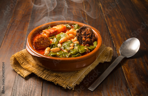 Pote asturiano, alubias con verdura