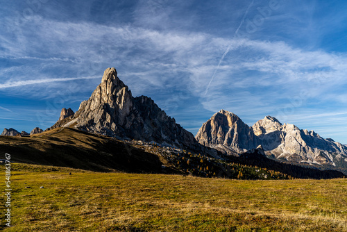 Dolomity,przełęcz , góry , dolomity, Włochy, Alpy, Tyrol, Passo Gardena