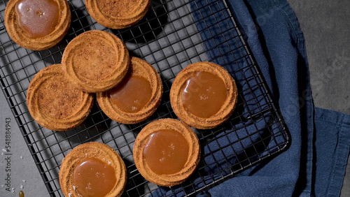 Biscuits with salted caramel photo