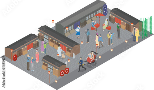 日本の京都の街並みと観光を楽しむ多様な人々