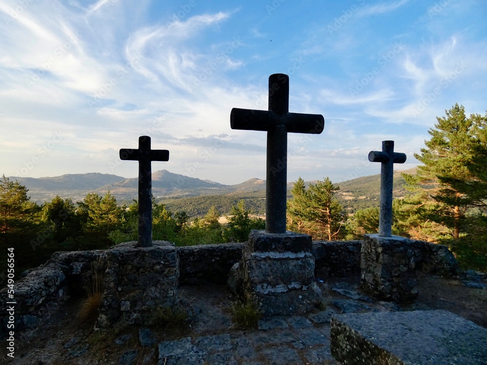 Candelario, localidad española de la provincia de Salamanca, Castilla y León. Comarca de la Sierra de Béjar. Bien de interés cultural, en la categoría de conjunto histórico.