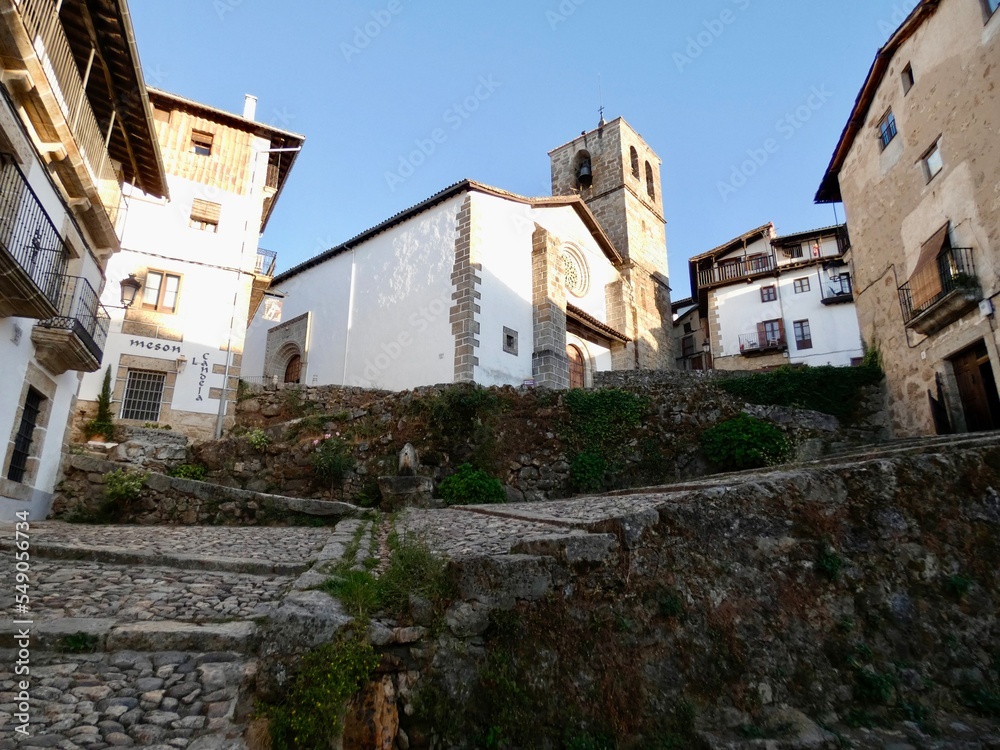 Candelario, localidad española de la provincia de Salamanca, Castilla y León. Comarca de la Sierra de Béjar. Bien de interés cultural, en la categoría de conjunto histórico.