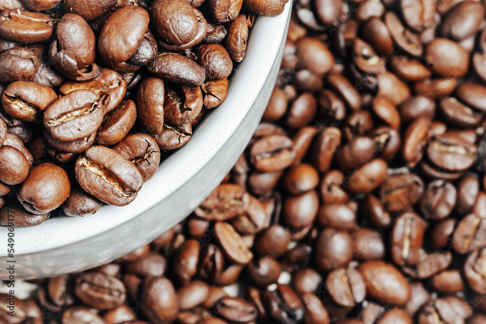 Naklejka premium coffee cup beans background