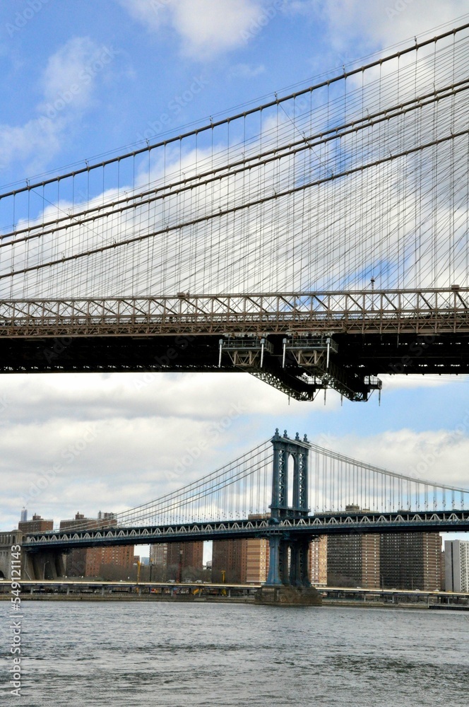Fototapeta premium Brooklyn Bridge in March