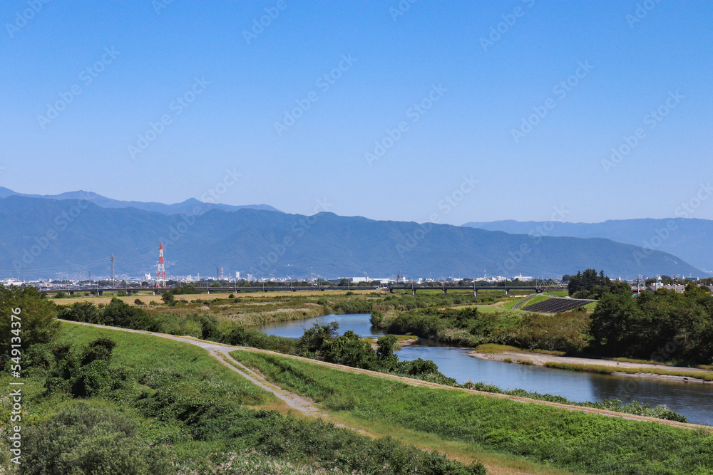 Naklejka premium 釜無川（山梨県富士川町、市川三郷町）