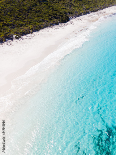 Lucky Bay from above, Cape Le Grand, Western Australian Beaches © Drew Davies