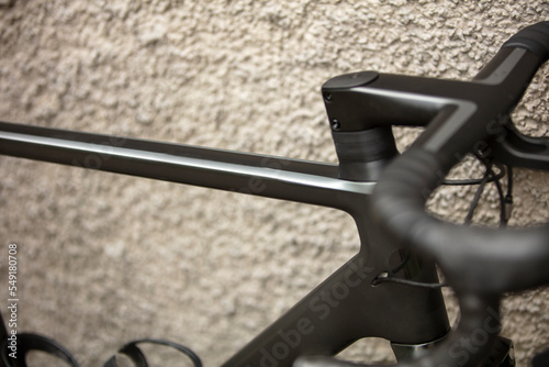 Top tube carbon fiber bike frame 