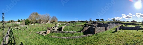 Passo di Mirabella - Foto panoramica del Parco Archeologico di Aeclanum photo