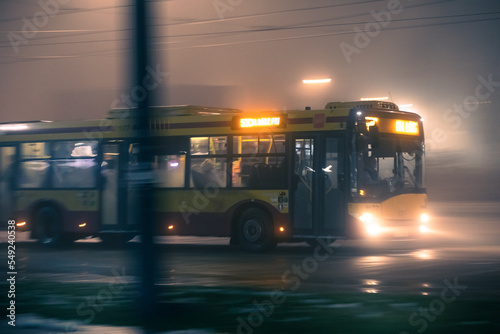transport publiczny nocą