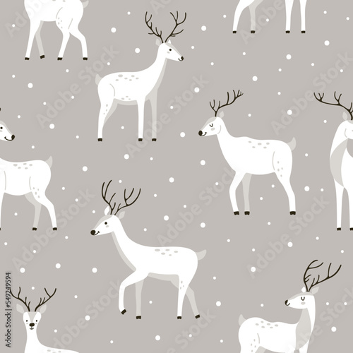 Hand-drawn winter white deer with snow on a gray background in cute style. Seamless vector pattern with wild animals for wallpaper or wrapping paper for New Year and Christmas winter holidays © Valeriia Dorofeieva
