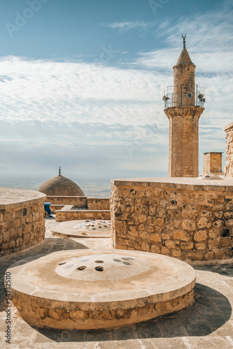 Photography Panorama old Mardin town at sunset in southeastern Turkey.
