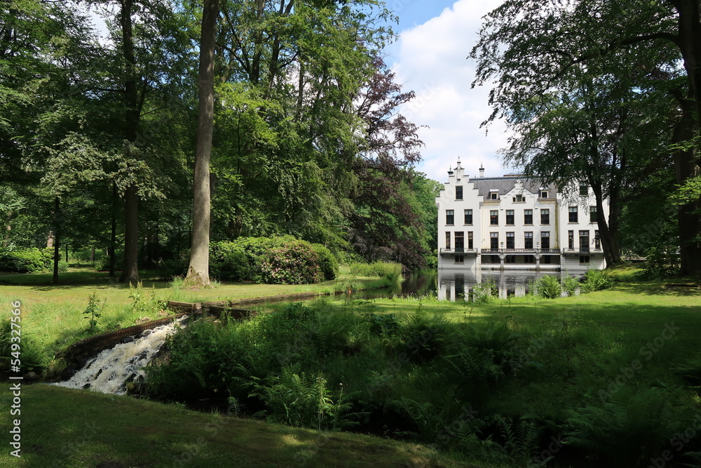 Staverden Castle (municipality of Ermelo), in the Dutch province of Gelderland. Staverden Castle (municipality of Ermelo), in the Dutch province of Gelderland.