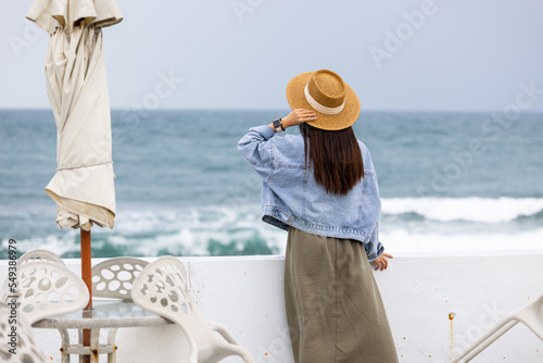 Travel woman enjoy the sea view