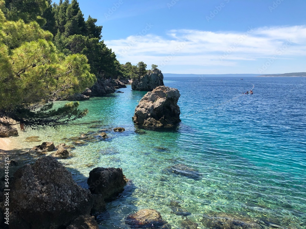 Fototapeta premium rock in the ocean