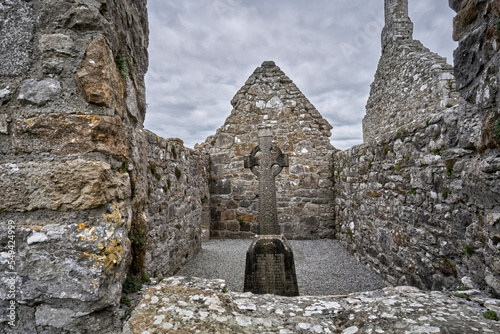 Clonmacnoise Abbey, cathedal and celtic and christian cemetery at Shannon River, County Offaly in Middle ofRepublik of Ireland photo