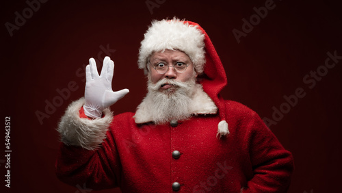 Photo Santa Claus Vulcan salute