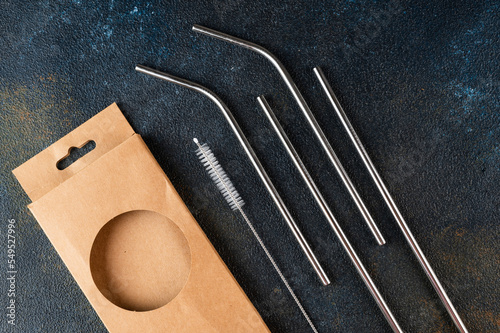 Stainless steel straws for reusable and reduce the use of plastic straw. Reduce plastic waste in environment. Eco friendly
