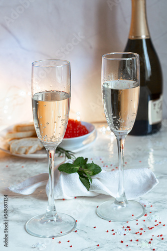 Fotografia Champagne in  flute glass Sparkling wine