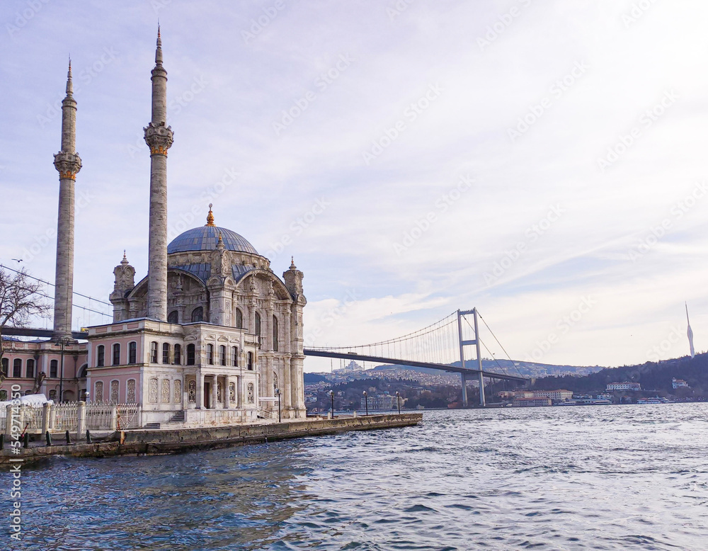 Naklejka premium Buyuk Mecidiye Ortaköy Camii, Istanbul (Ortaköy Mosque)