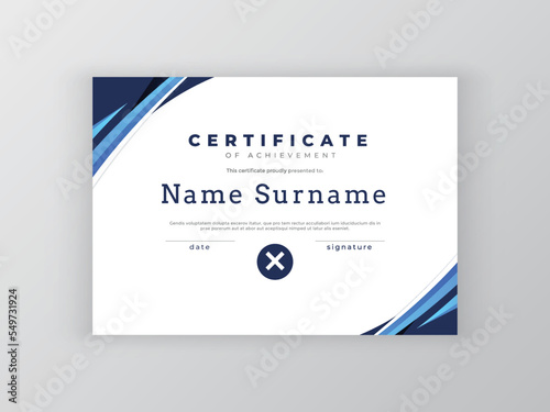 Modern certificate of achievement template