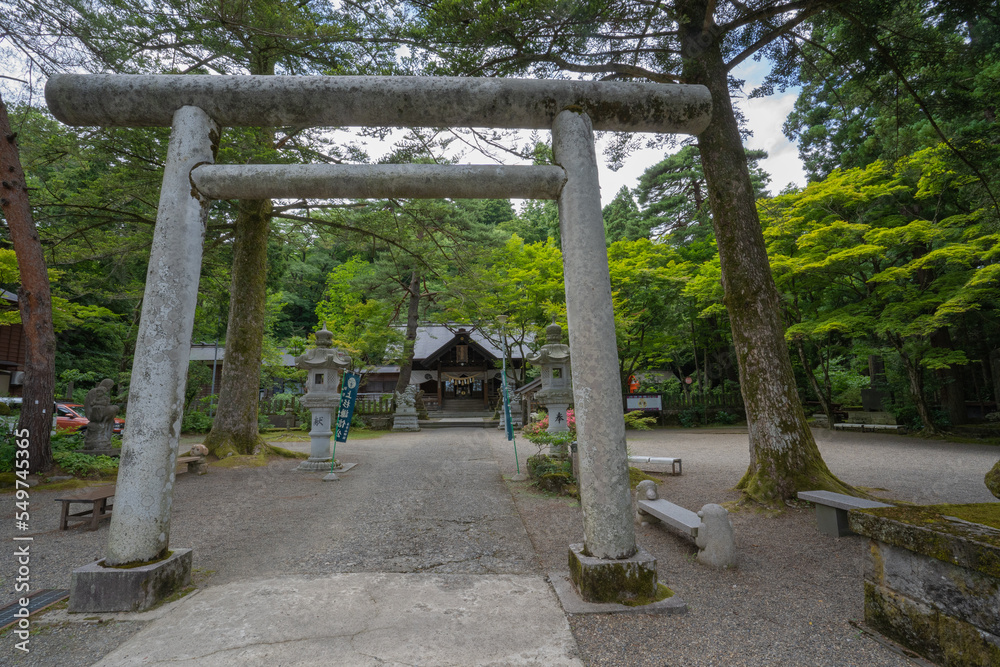 春日山神社の鳥居