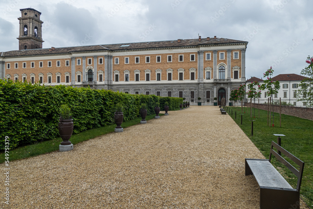 Obraz premium Wide angle view of the beautiful gardens of the Royal Palace of Turin
