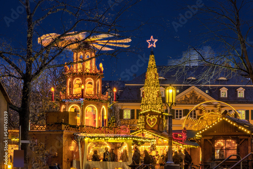 Fotografie Weihnachstmarkt auf dem Münsterplatz in Bonn