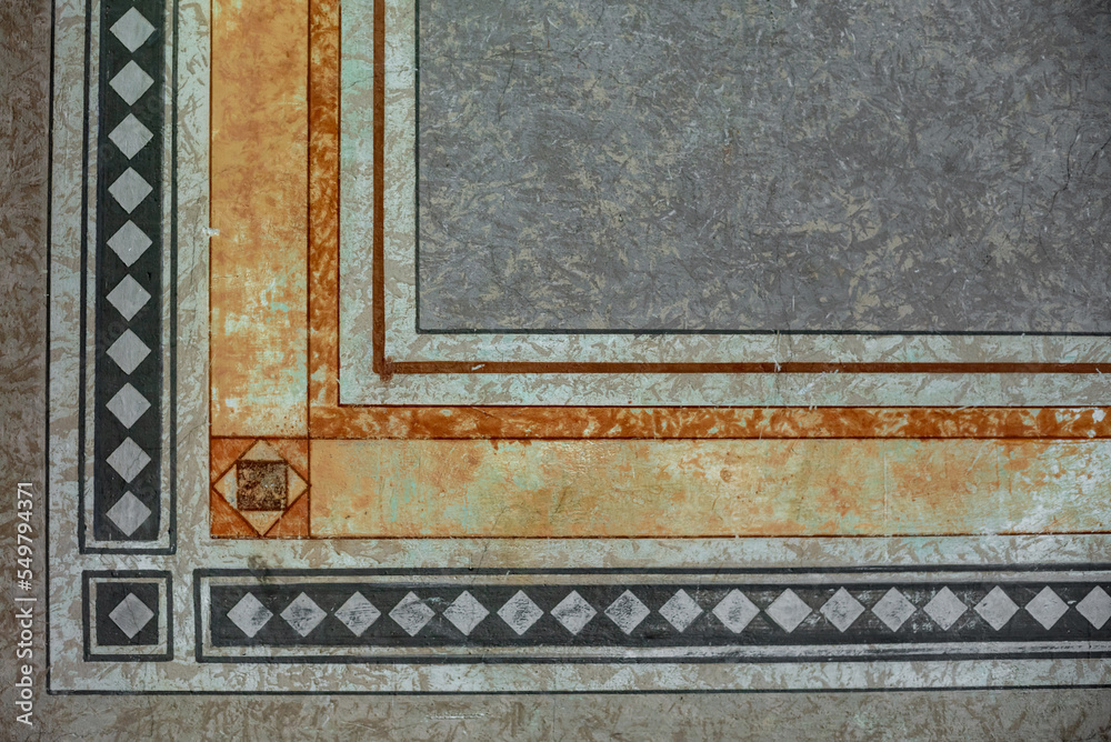 part of the decor and the material from which it is made;

