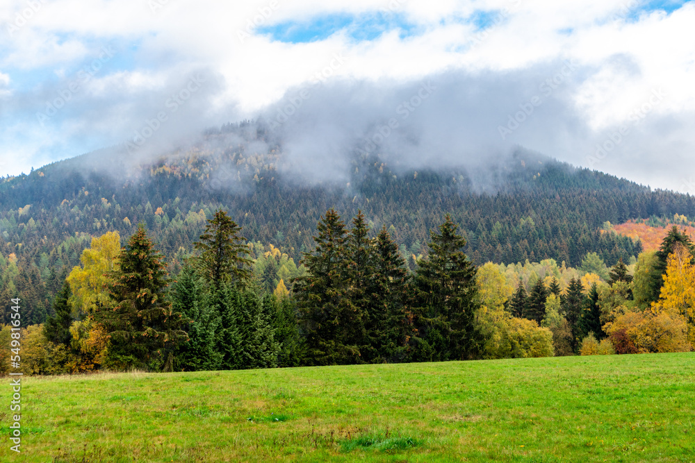 Herbstliche Entdeckungstour durch den Thüringer Wald bei Steinbach-Hallenberg - Thüringen Herbstliche Entdeckungstour durch den Thüringer Wald bei Steinbach-Hallenberg - Thüringen