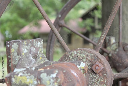 close up rusty wheel