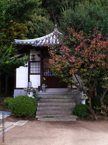 お寺のお堂。 The hall in Japanese temple.