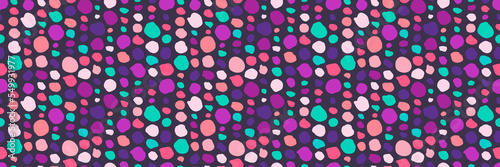 Grunge doodles pattern. Tribal simple ornament seamless pattern. Grunge ethnic background. Simple doodle pattern. Retro fabric design. 80s or 90s clothes fabric. Contemporary ornaments.