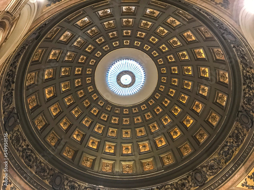 dome of the pantheon city