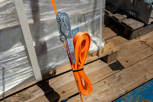 Tableau sur toile Tension safety belts with mechanical locks