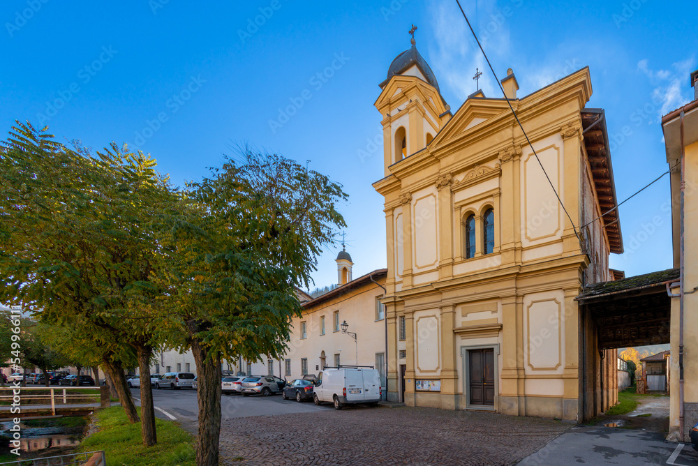 Obraz premium Boves, Italy - November 22, 2022: church of Santa Clara in the Poor Clare monastery in corso Bisalta