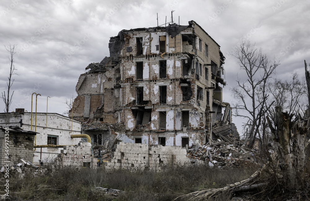 destroyed and burned houses in the city Russia Ukraine war - obrazy, fototapety, plakaty 