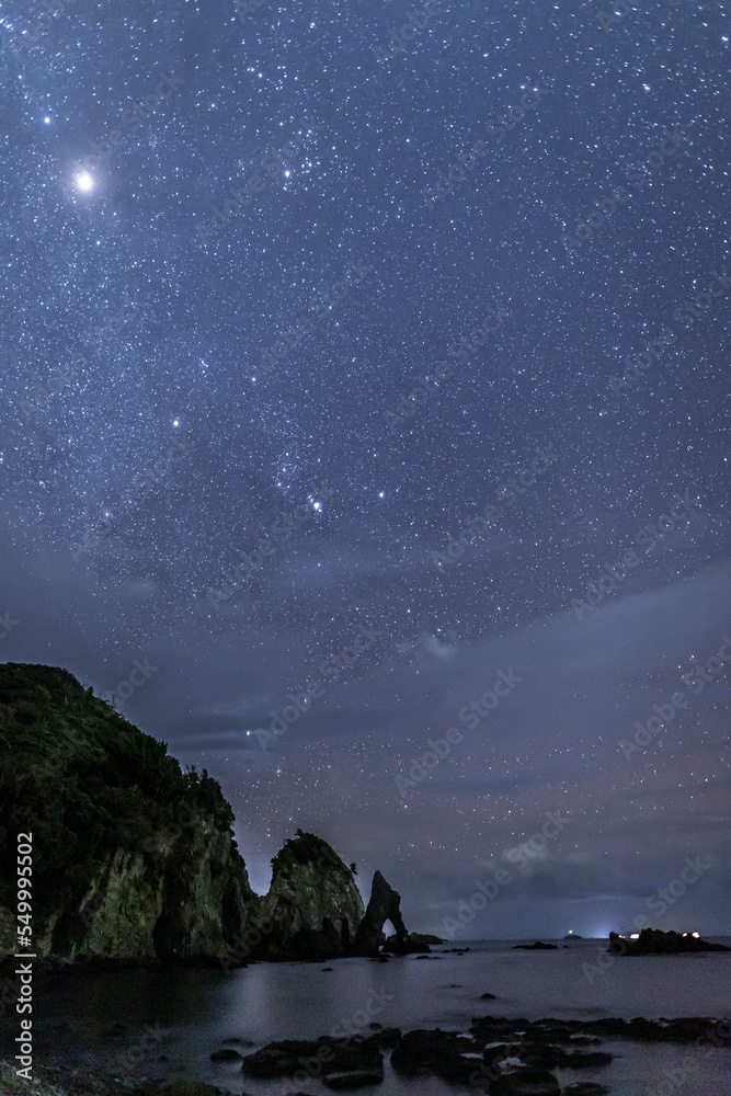 南伊豆逢ヶ浜から海老岩に昇る星空