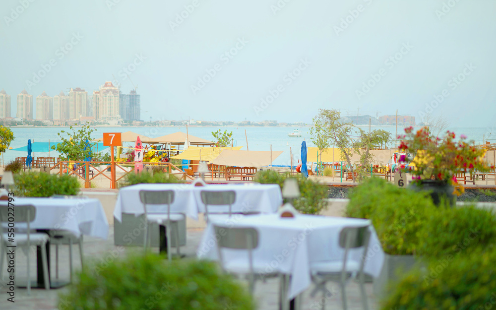 Obraz premium outdoor restaurant at sealine
