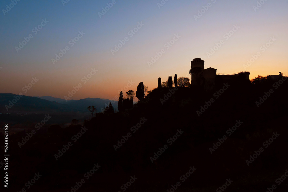 tramonto al castello