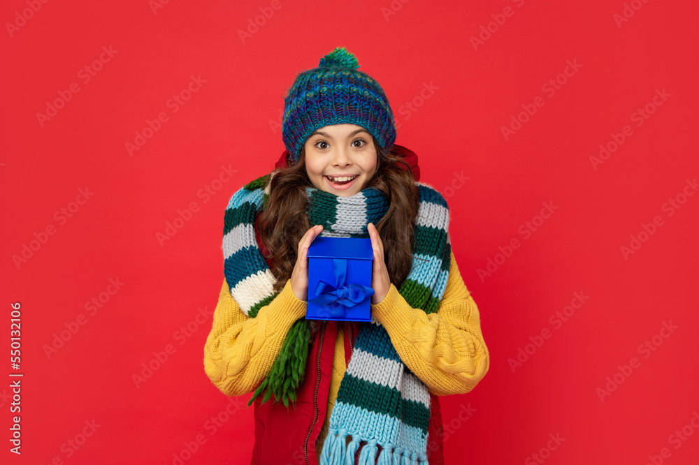 surprised teen girl in with box. boxing day. present and gifts buy. shopping child with purchase. surprised teen girl in with box. boxing day. present and gifts buy. shopping child with purchase.